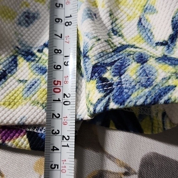 NWOT Torrid Floral White Mini Textured Knit Skater Set - Picture 13 of 14